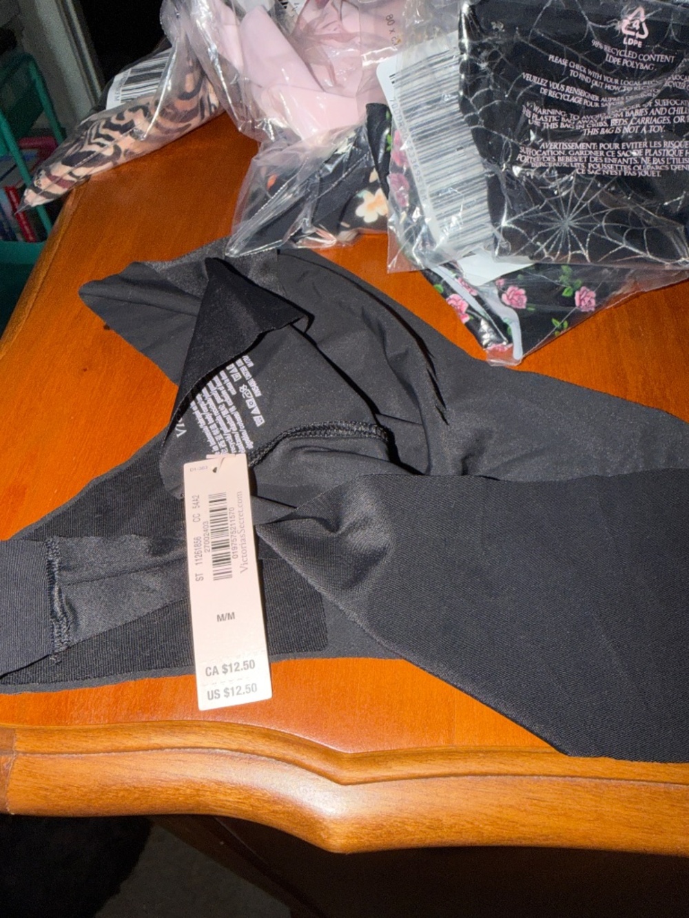 10 pairs of VS panties - Picture 6 of 6